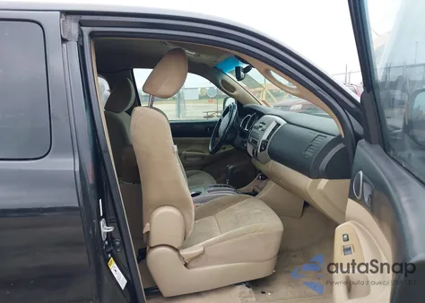 2009 Toyota Tacoma Prerunner V6 z USA, uszkodzony, nr VIN 5TETU62N89Z657252